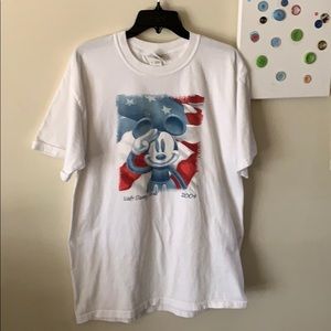2004 Micky Mouse T-Shirt Size Large Pre Owned